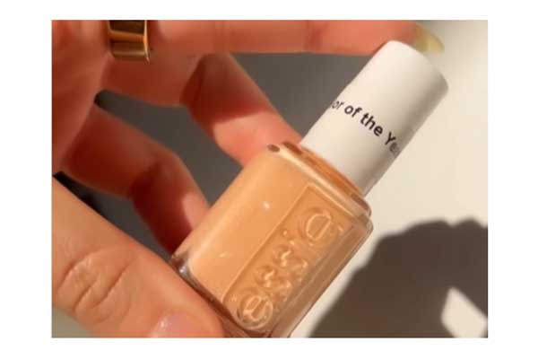 Free Essie Limited-Edition Bottle