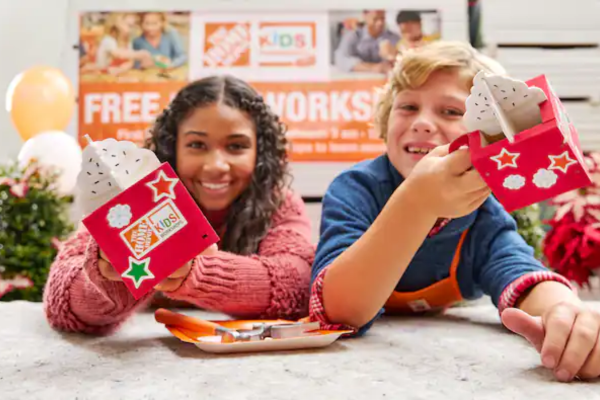 Free Holiday Cocoa Mug Workshop for Kids – Reserve Your Spot!